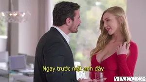 Gã chồng lo làm việc, bà xã ở nhà vụng trộm với cậu thanh niên phòng bên