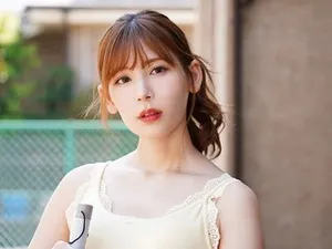 Bị cô em họ phát hiện đọc tạp chí "con heo" và cái kết